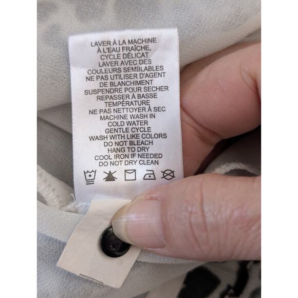 Rachel Zoe Size XL Black White Gray Heart Print Blouse High Neck Smocked Wrist - Picture 9 of 10